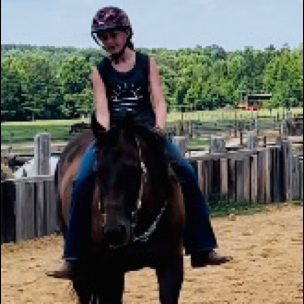 Meet your Posher, Gia